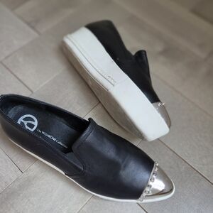 Wishbone Collection Slip-On Shoes – Used Condition size 10M